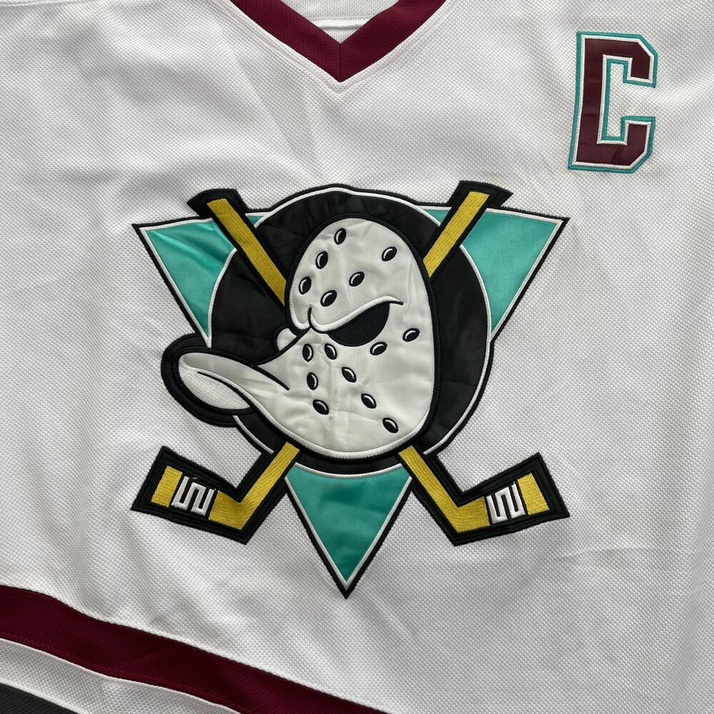 Vintage Mighty Ducks of Anaheim Charlie Conway #96 NHL Ice Hockey Jersey Sz XL - Picture 2 of 10